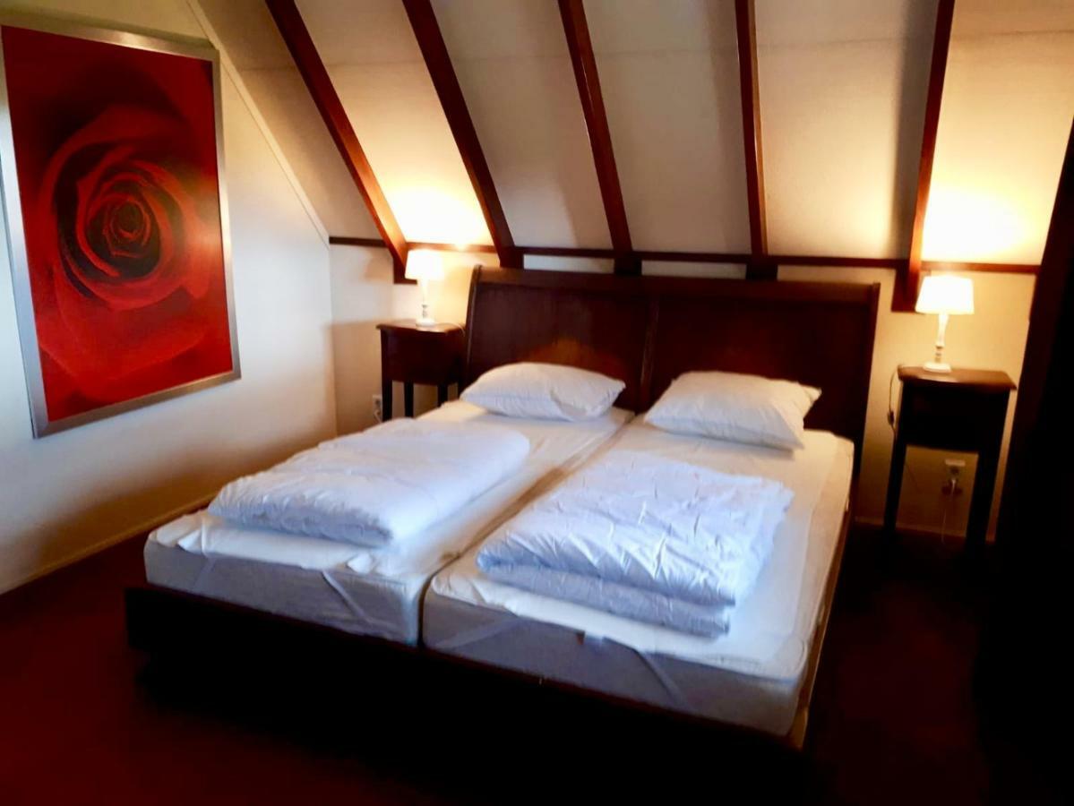 Villa Martensplek Met Sauna Tiendeveen ภายนอก รูปภาพ